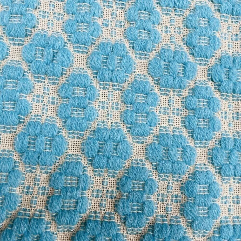 RARE Vintage 1960s Light Blue Fringe Double Daisy Throw Blanket 50x33 BEAUTIFUL